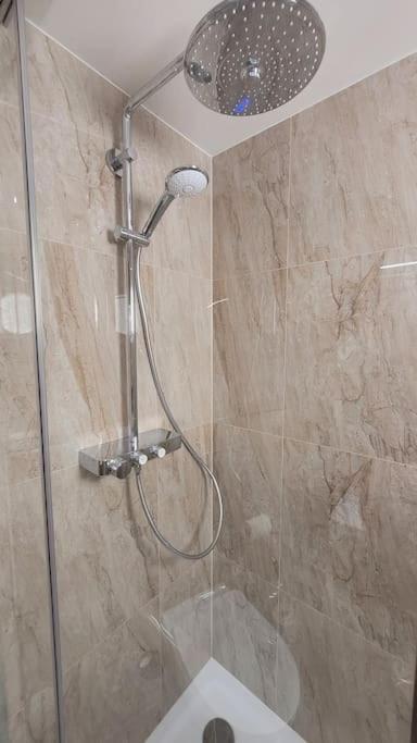 Luxusni Apartman Nedaleko Centra Praha Bagian luar foto
